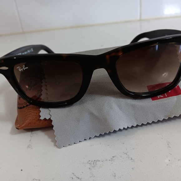 Ray Ban Wayfarer - Picture 5 of 8